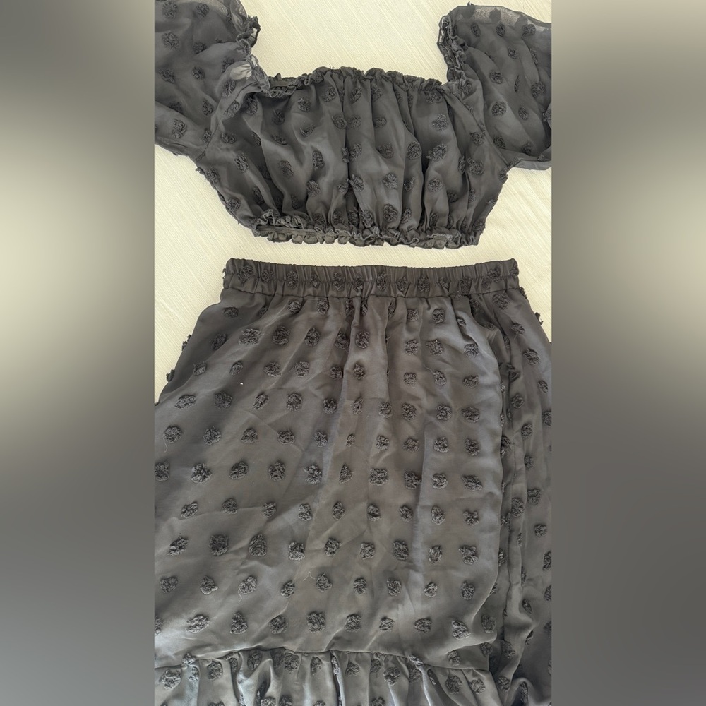 Black Puff sleeve crop top textured and Women's Skirt set